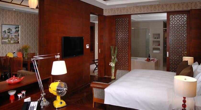 Fondney Hotel Shanghai Necc Hongqiao Airport T2 Exterior photo